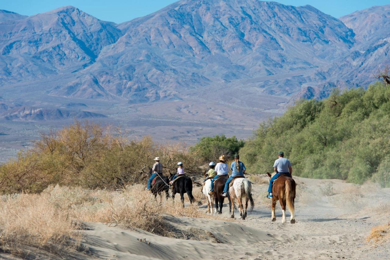 The Inn At Indian Village Exterior foto Horseback riders on the Old Spanish Trail